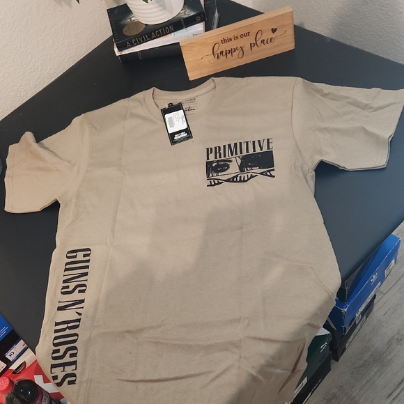 Primitive x GUNS N ROSES Men's Beige Graphic Tee - Picture 1 of 8